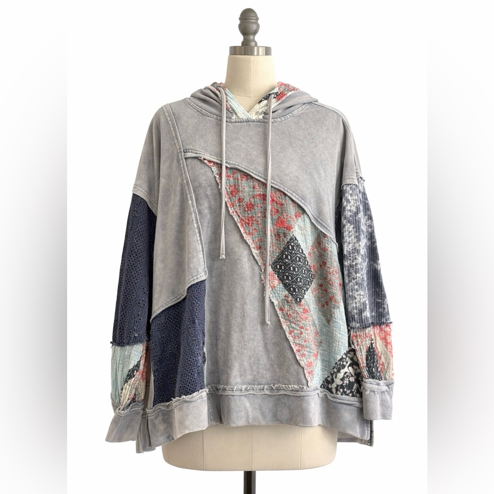 BKE Gimmicks Patchwork Hoodie Sz S Oversized Boho Mixed Fabric Pullover